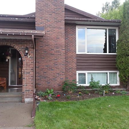 Newly Renovated Basement Suite! Lethbridge Exterior foto